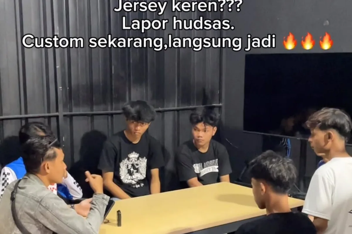 Jersey Couple Custom: Ide Desain & Tips Bikin Outfit Pasangan, Keluarga, Bestie